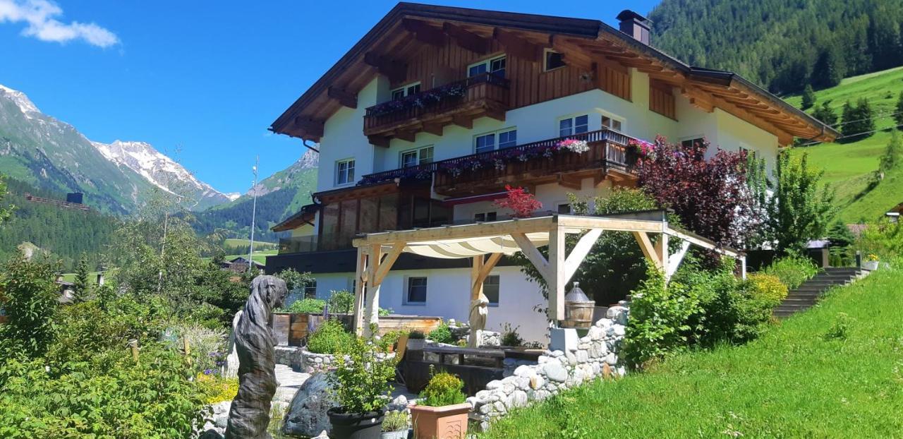 Grossglocknerappartement Kals am Grossglockner Exterior foto